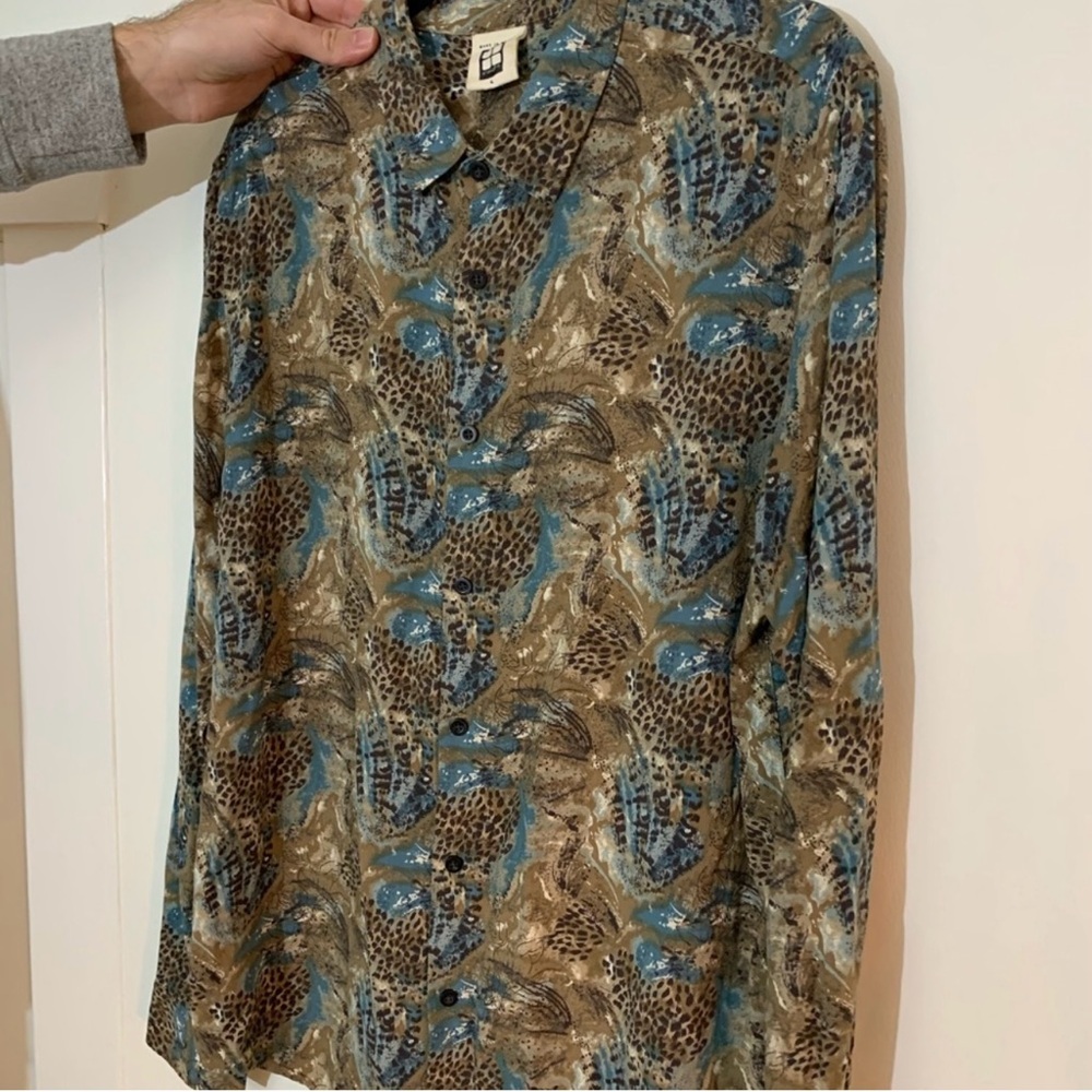 Insight button down printed long sleeve.